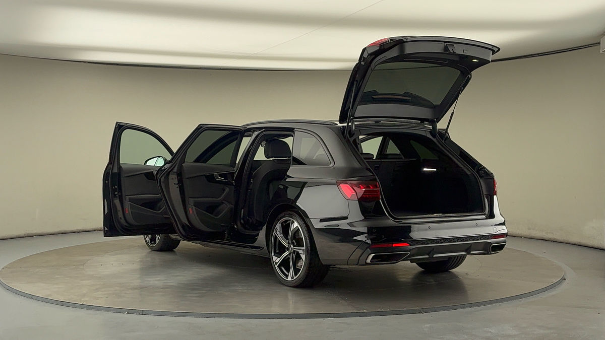 Audi A4 Avant Image 23