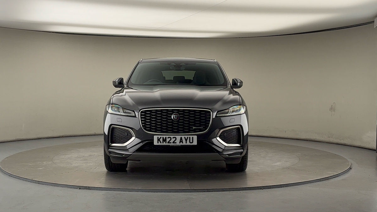Jaguar F-PACE Image 3