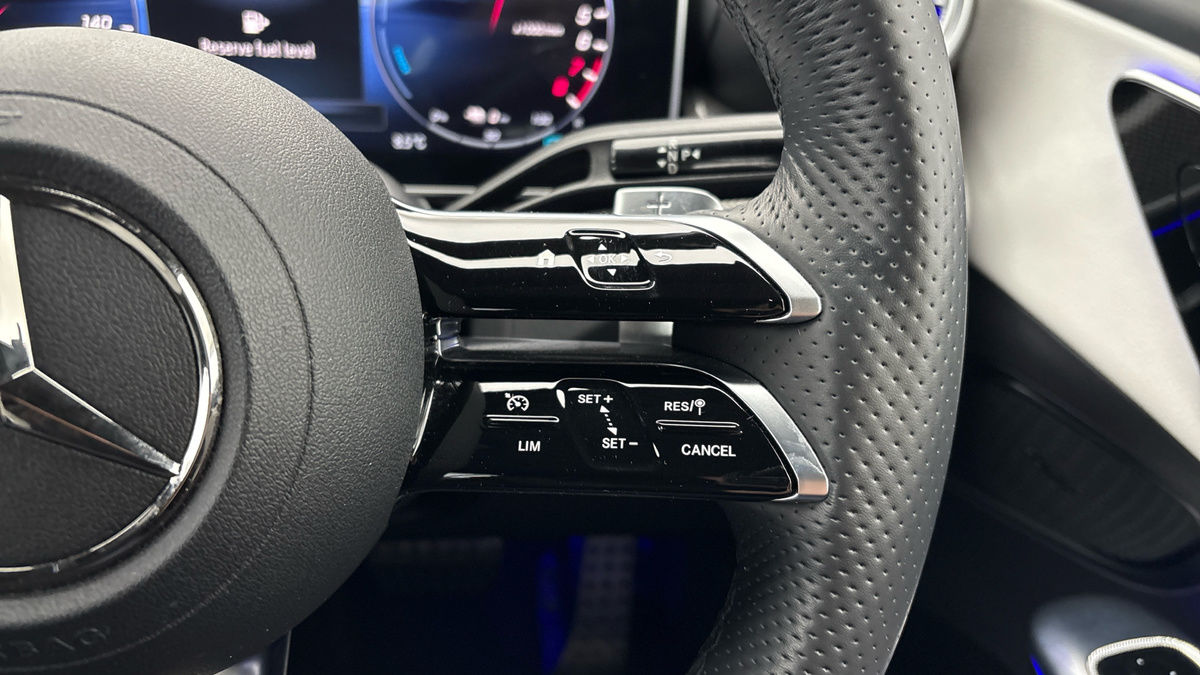 Mercedes-Benz GLC Image 14