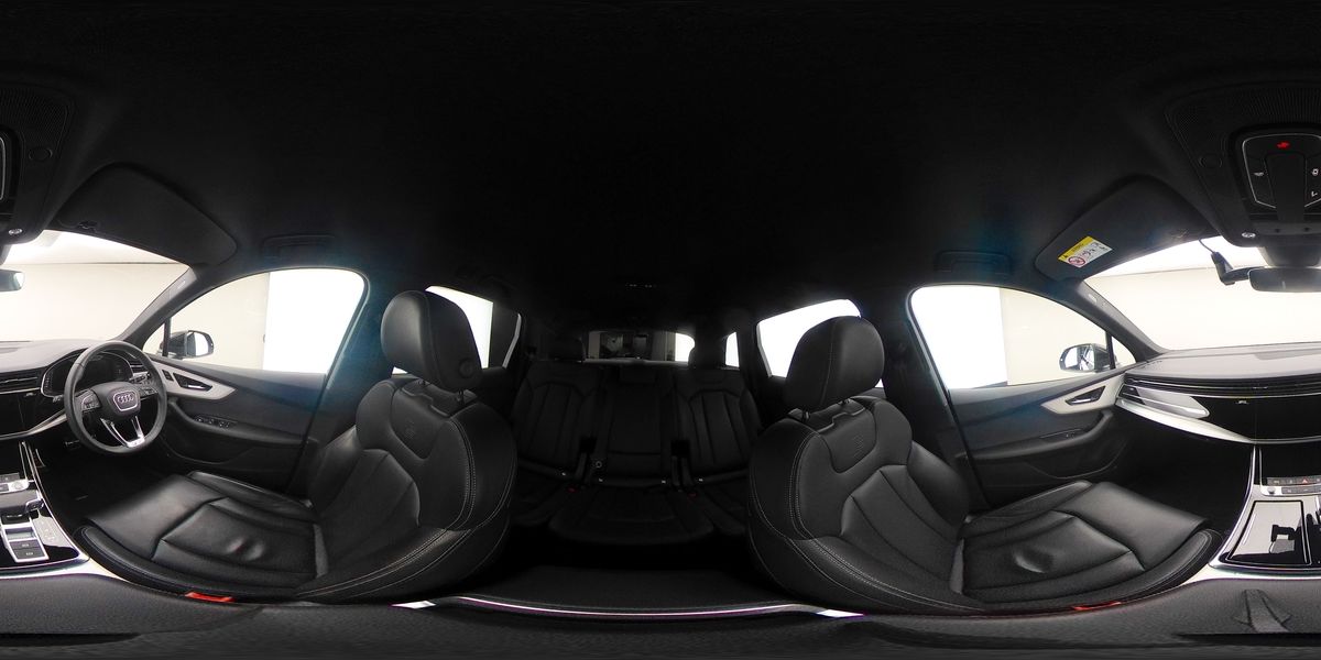 More views of Audi Q7