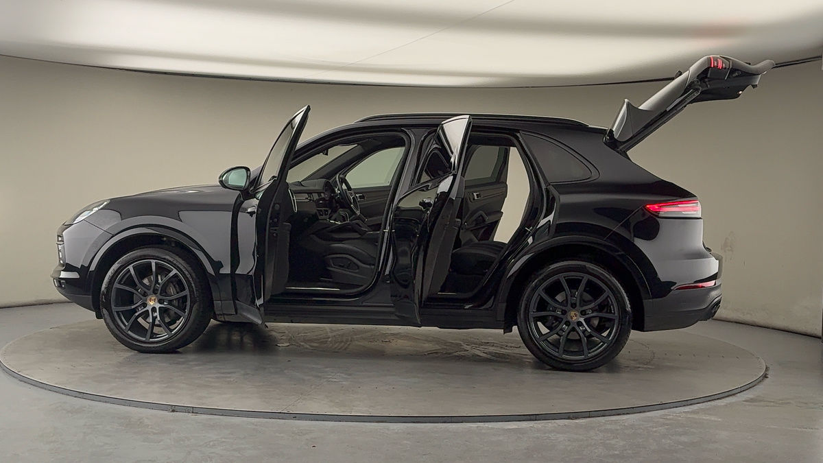 More views of Porsche Cayenne