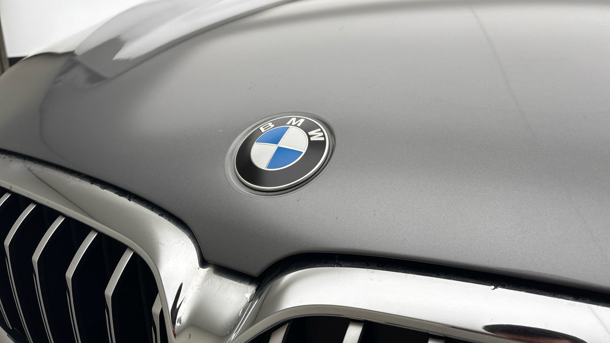 BMW 5 Series Image 24