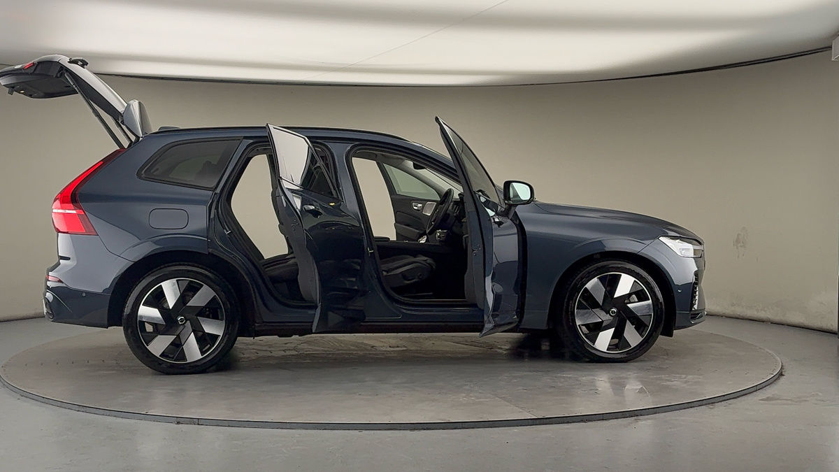 More views of Volvo XC60