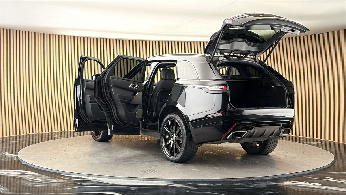 Land Rover Range Rover Velar Image 23