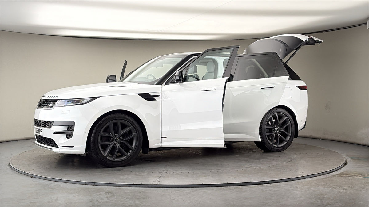 More views of Land Rover Range Rover Sport