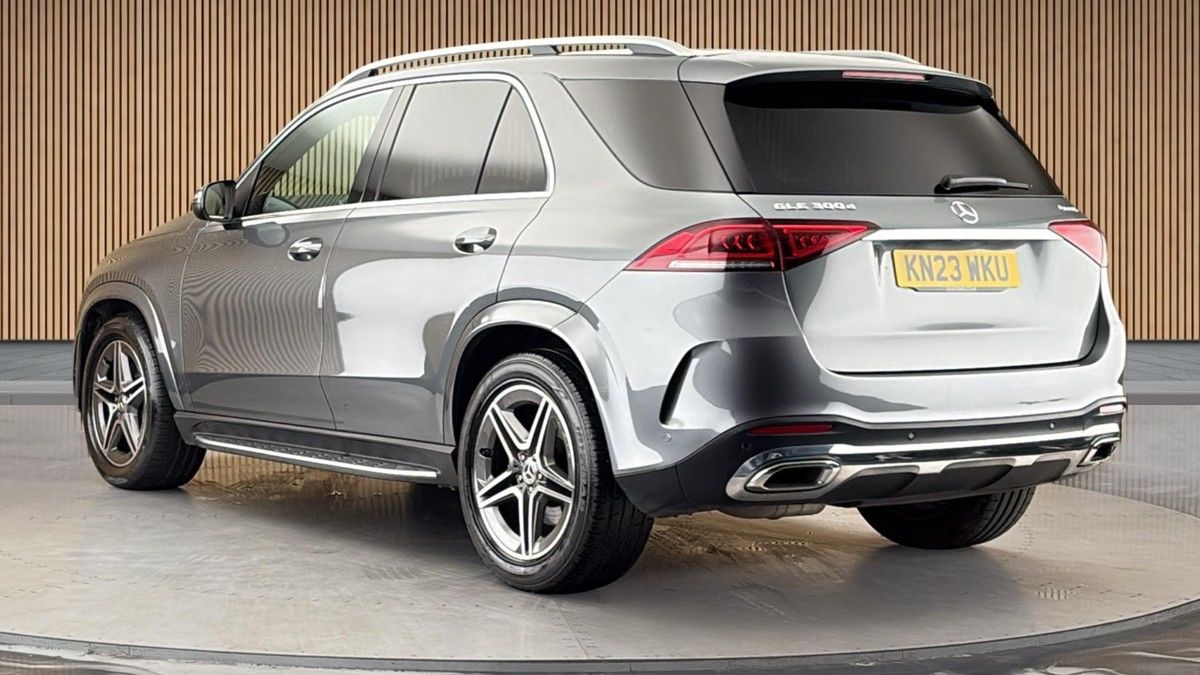 Mercedes-Benz GLE Image 2