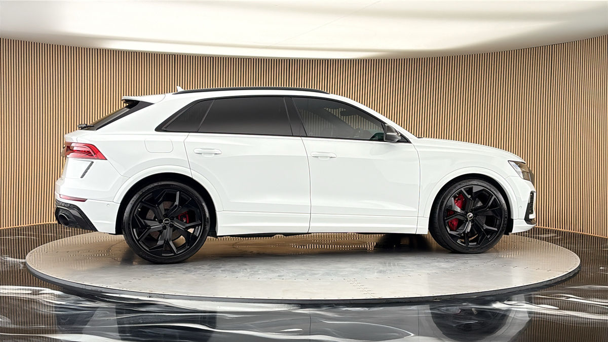 More views of Audi RSQ8
