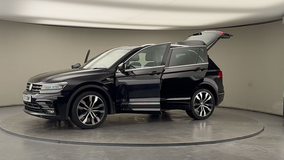 More views of Volkswagen Tiguan