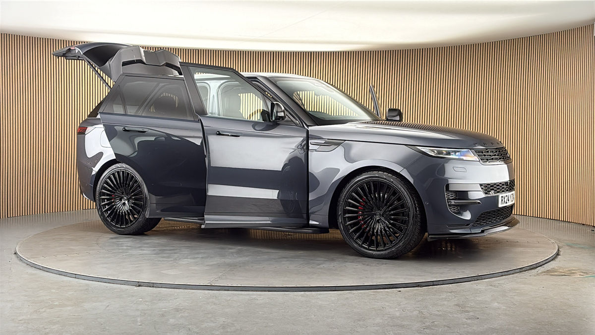 More views of Land Rover Range Rover Sport