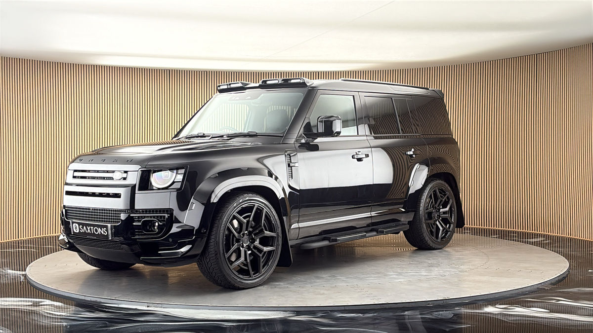 Land Rover Defender 110 Urban Image 20