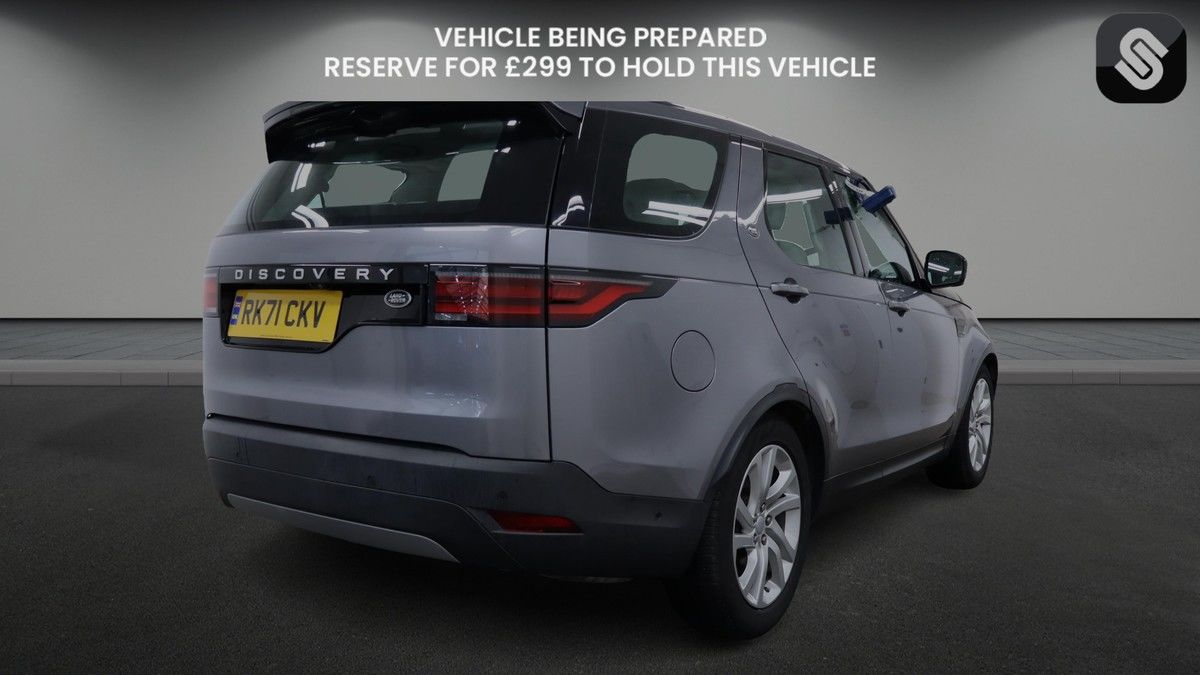 Land Rover Discovery Image 4