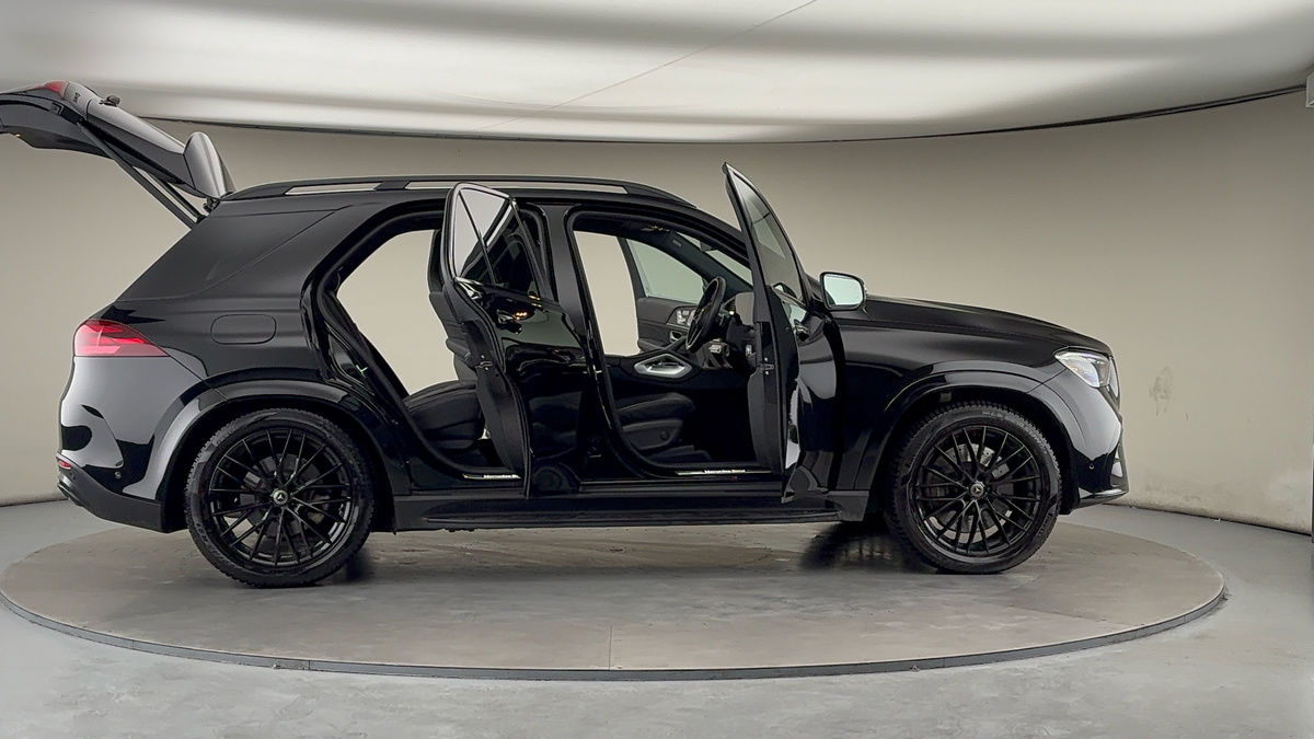 More views of Mercedes-Benz GLE