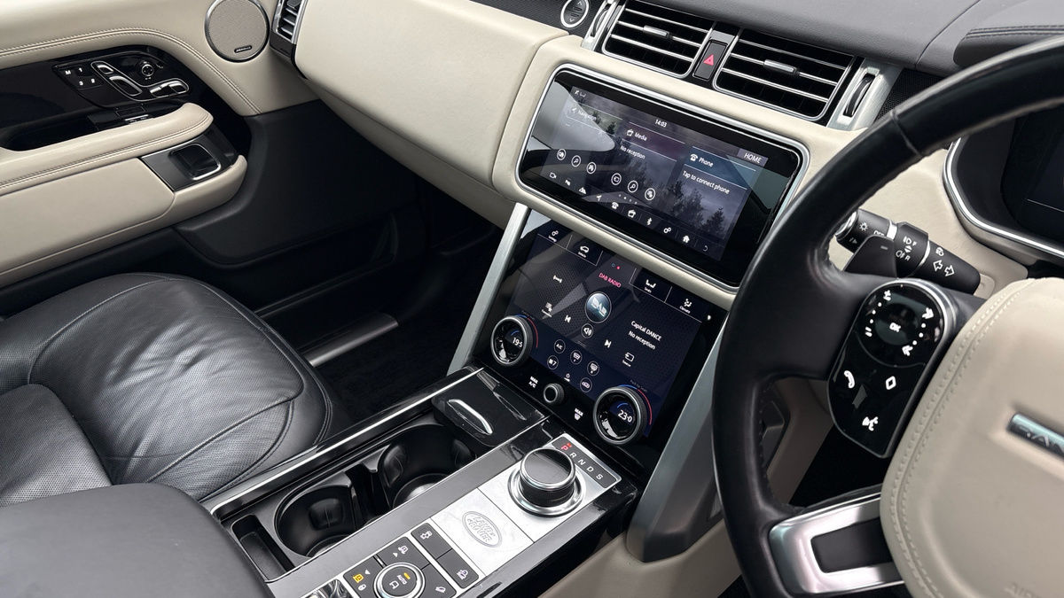 Land Rover Range Rover Image 18