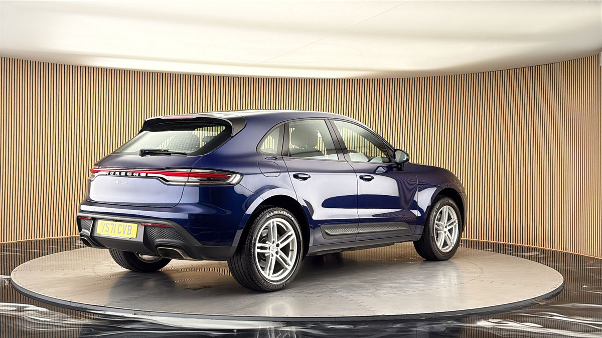 Porsche Macan Image 21