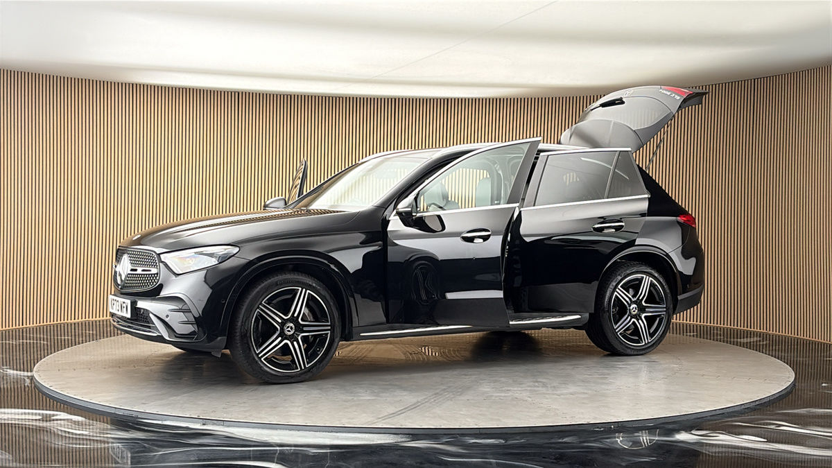 More views of Mercedes-Benz GLC
