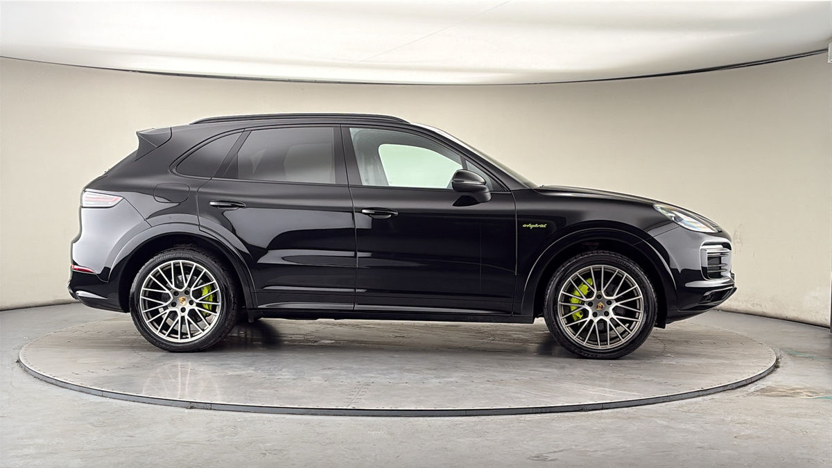 More views of Porsche Cayenne
