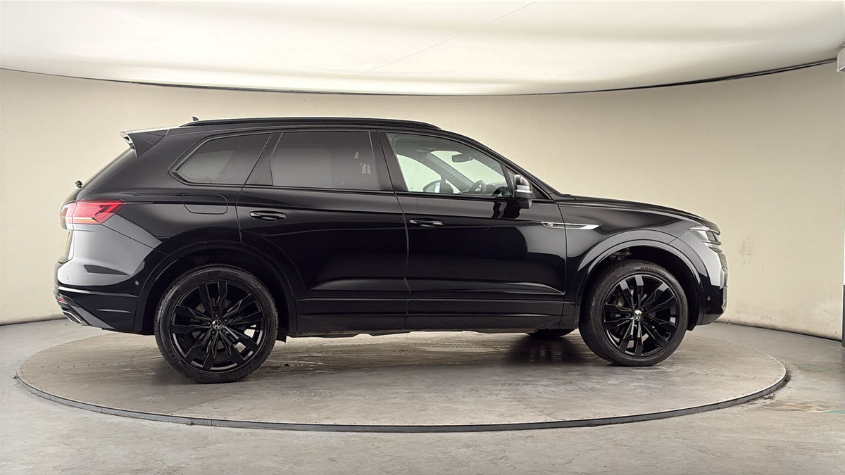 More views of Volkswagen Touareg
