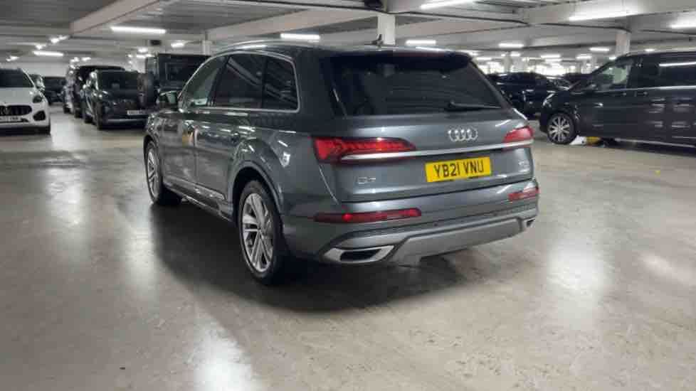 More views of Audi Q7