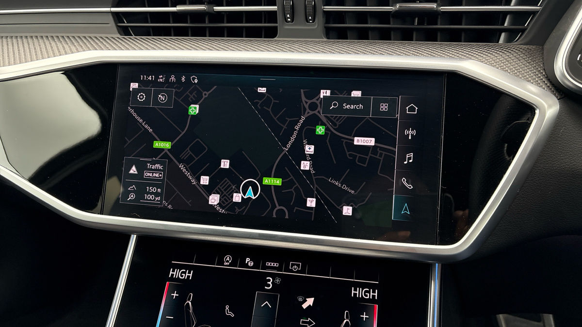 Audi A6 Avant Image 17