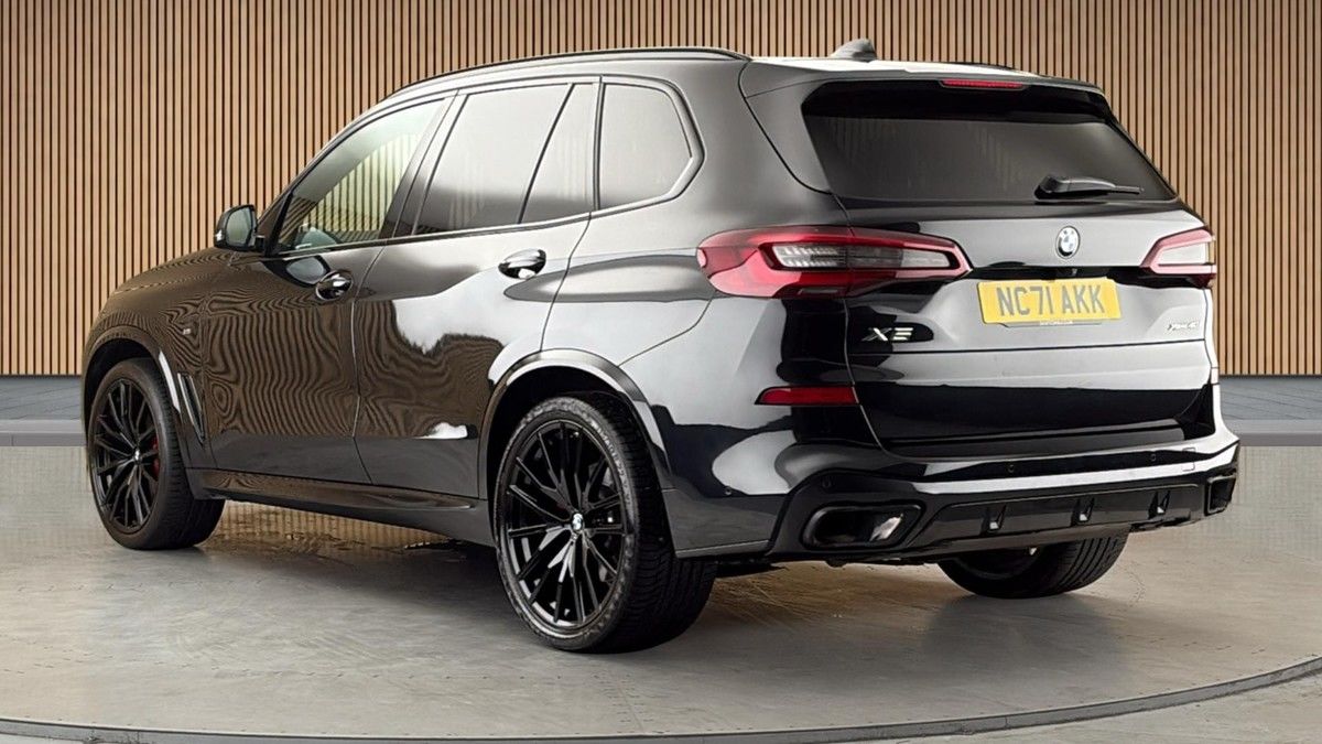 BMW X5 Image 2