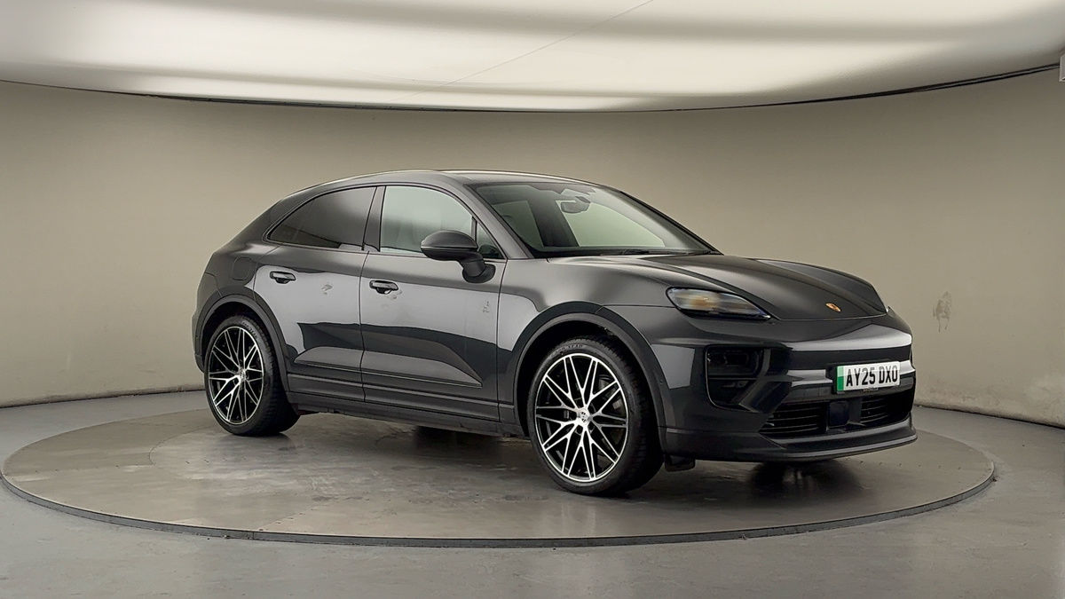 More views of Porsche Macan
