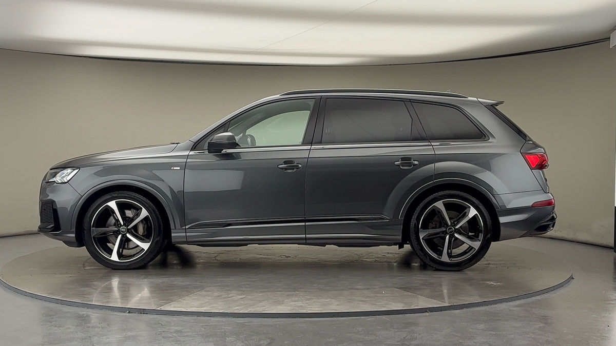 Audi Q7 Image 15