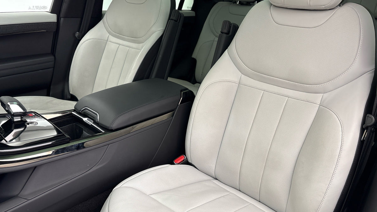 Land Rover Range Rover Sport Image 7