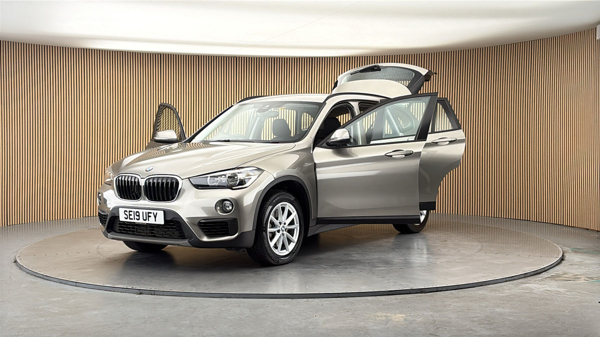 More views of BMW X1