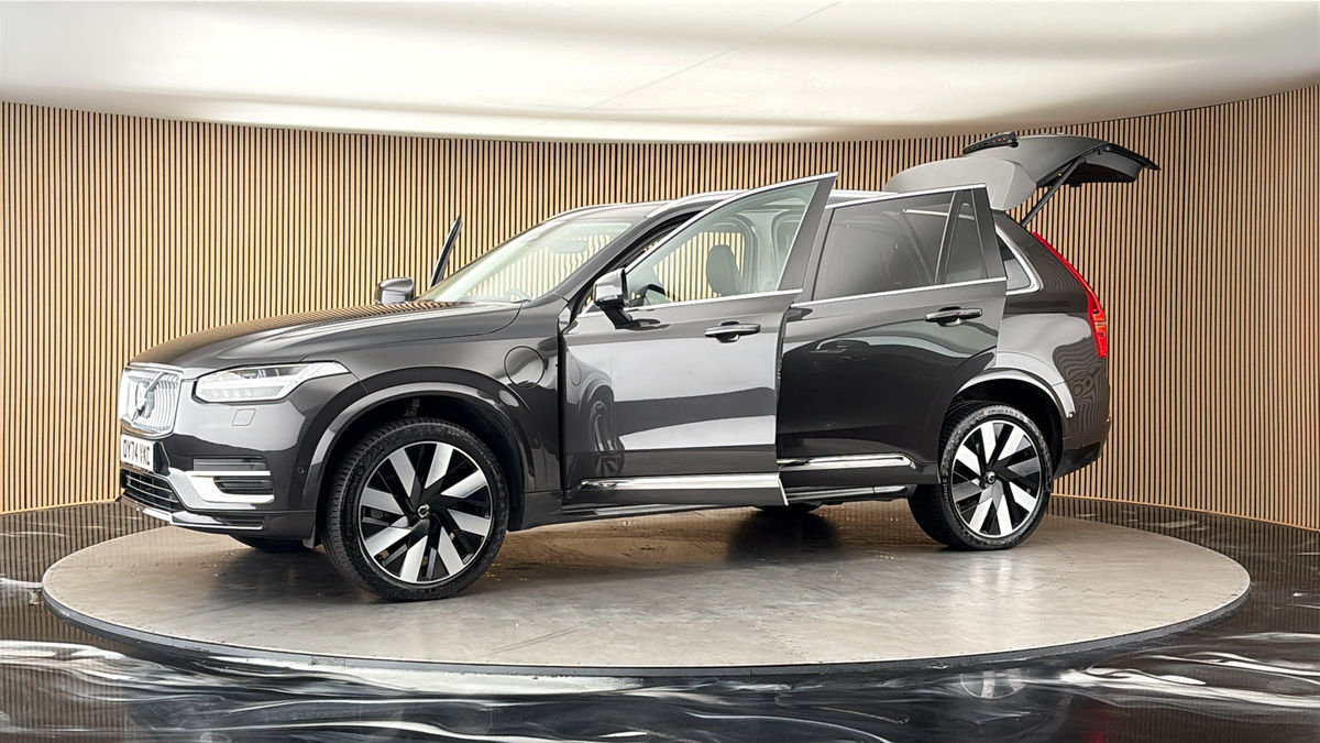 More views of Volvo XC90
