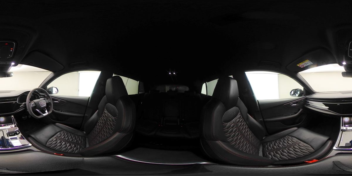 More views of Audi RSQ8