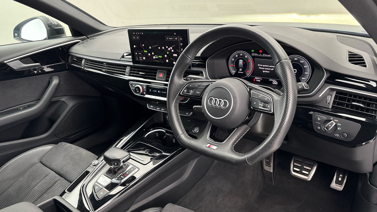 Audi A4 Avant Image 5