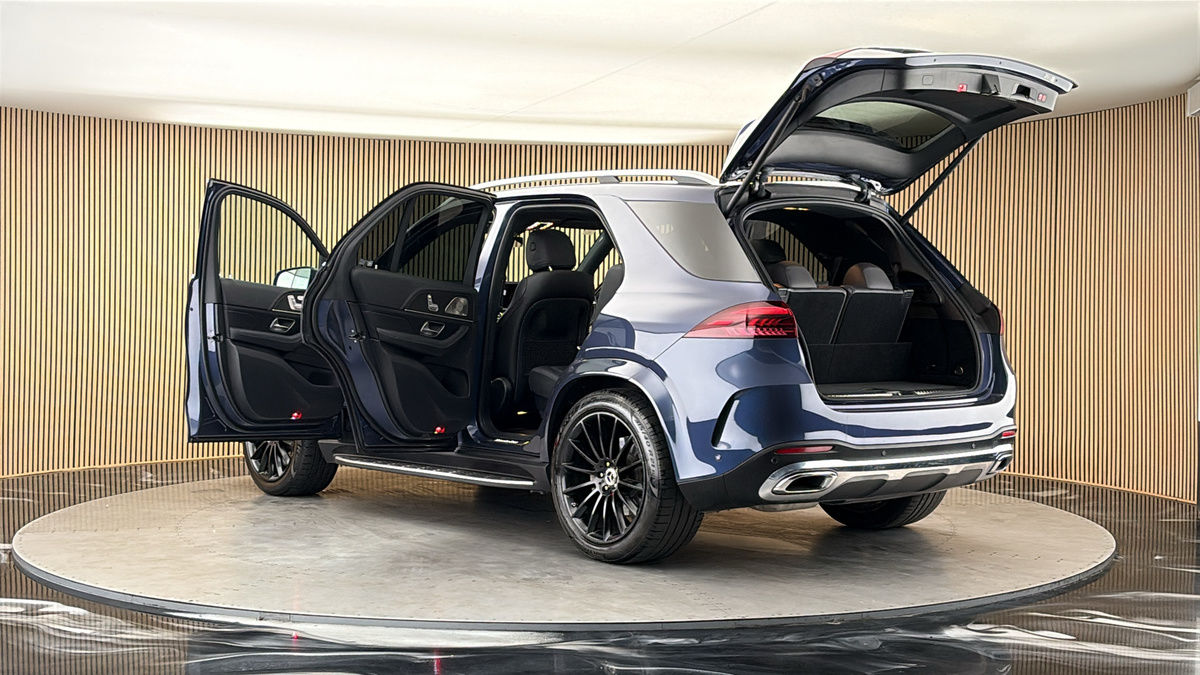 More views of Mercedes-Benz GLE
