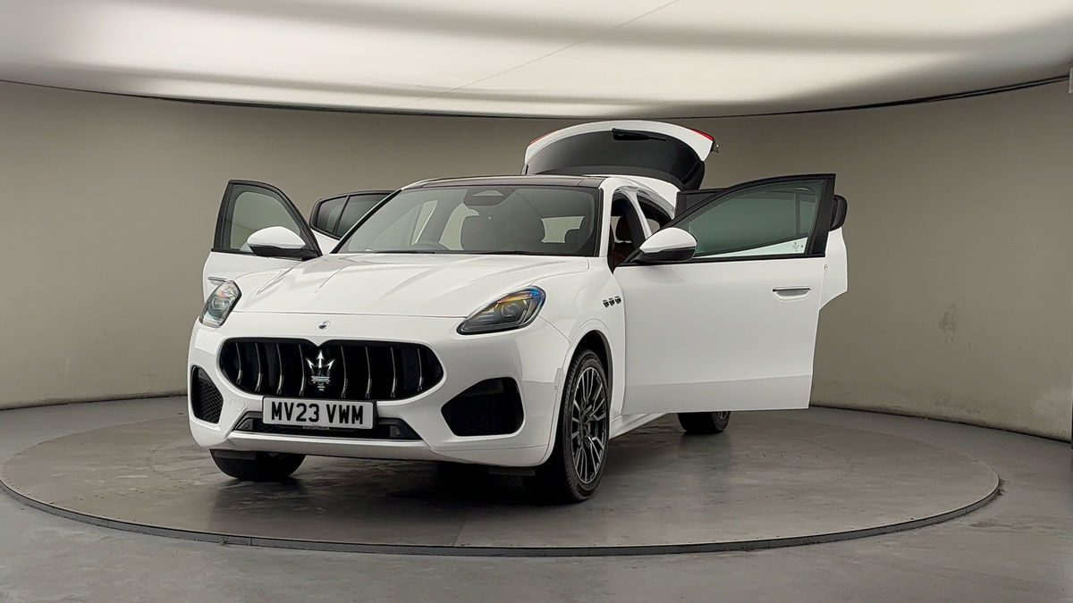 More views of Maserati Grecale