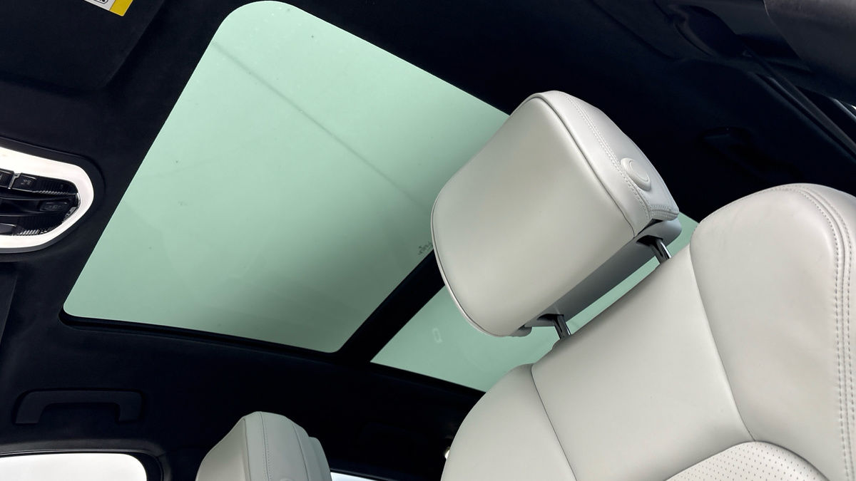 Porsche Macan Image 6