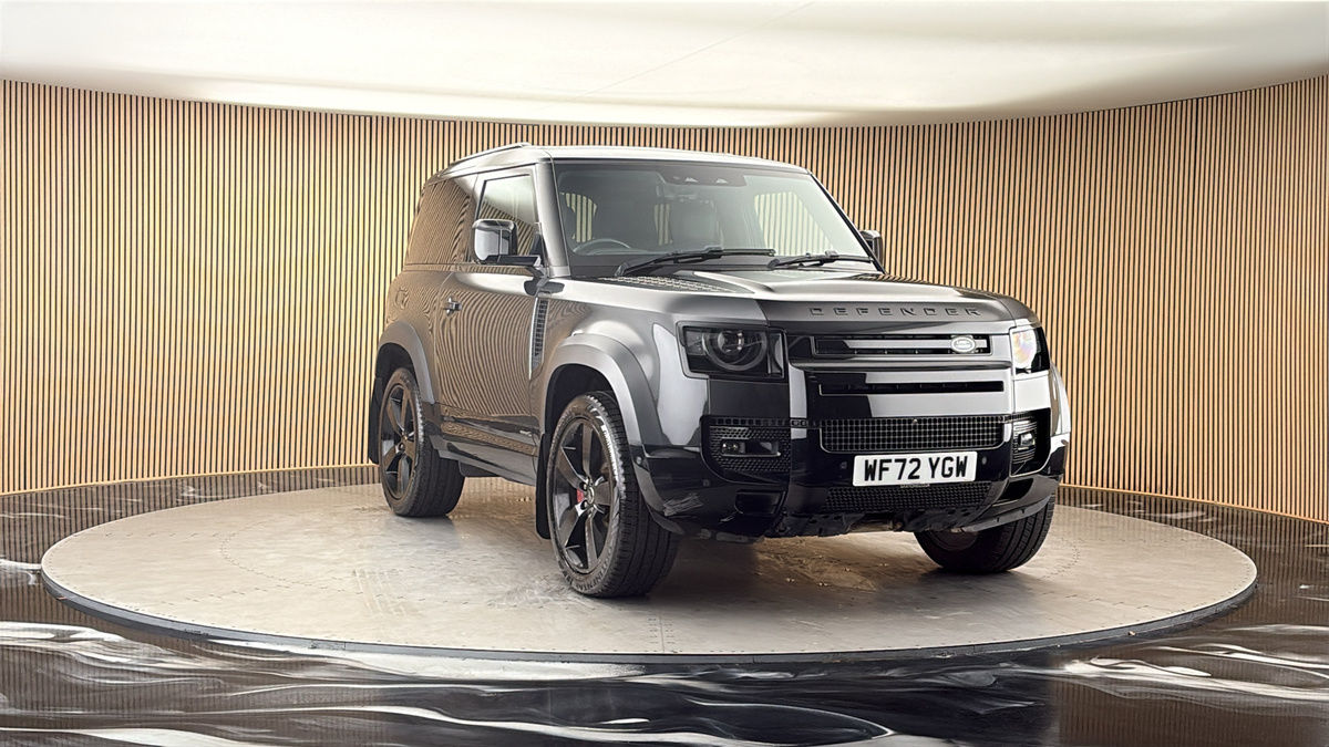 More views of Land Rover Defender 90