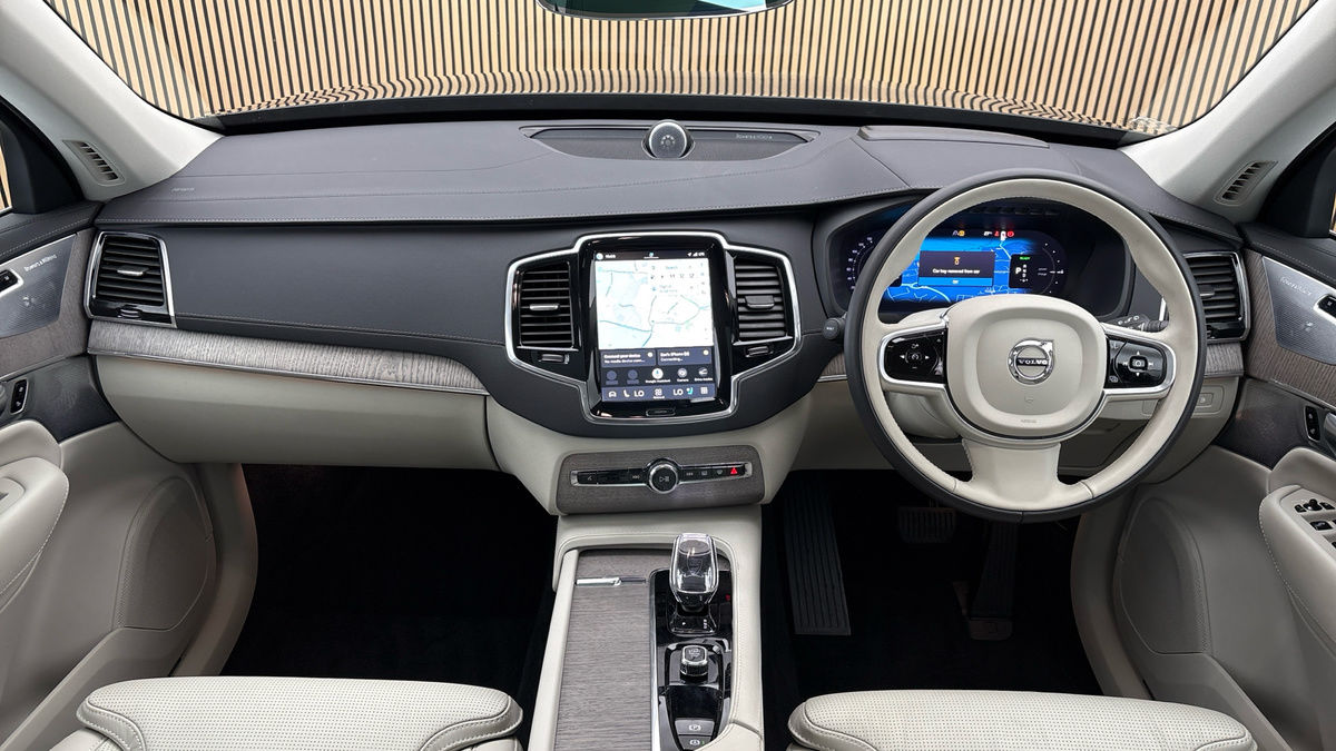 Volvo XC90 Image 12