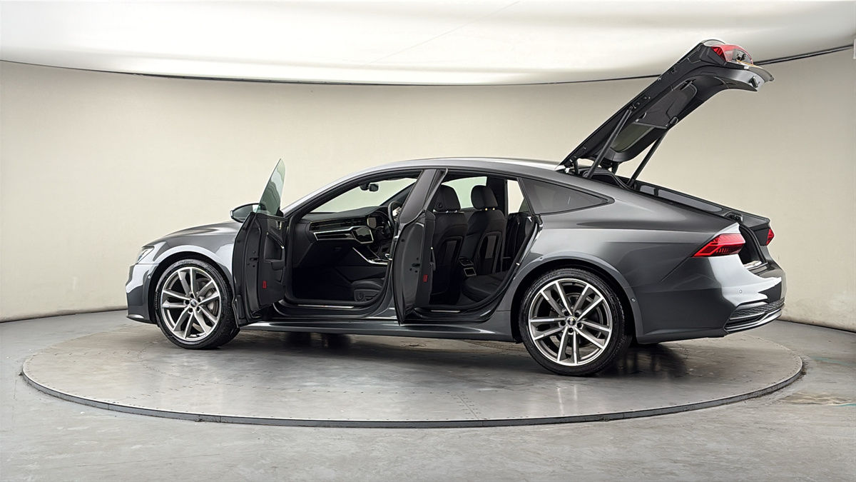 More views of Audi A7