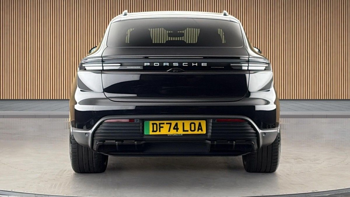 Porsche Macan Image 4