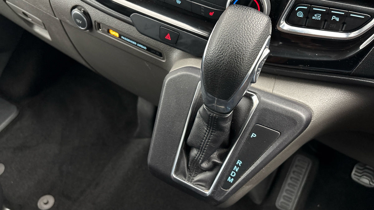 Ford Transit Custom Image 6