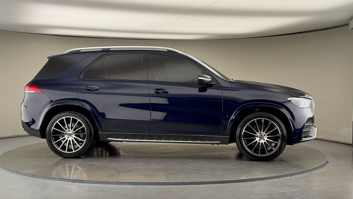 More views of Mercedes-Benz GLE