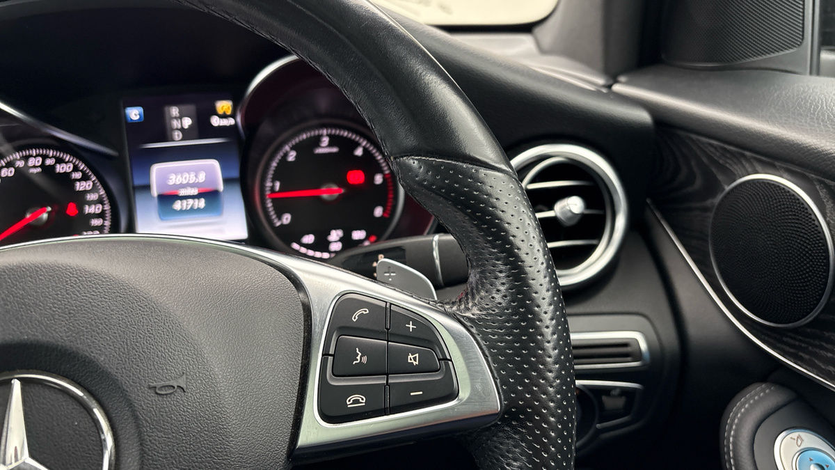 Mercedes-Benz GLC Image 14