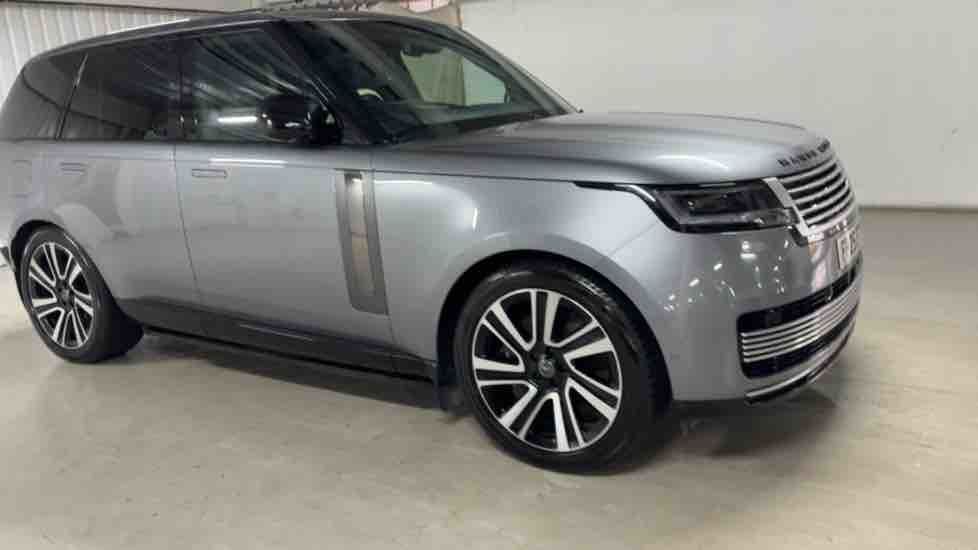 More views of Land Rover Range Rover