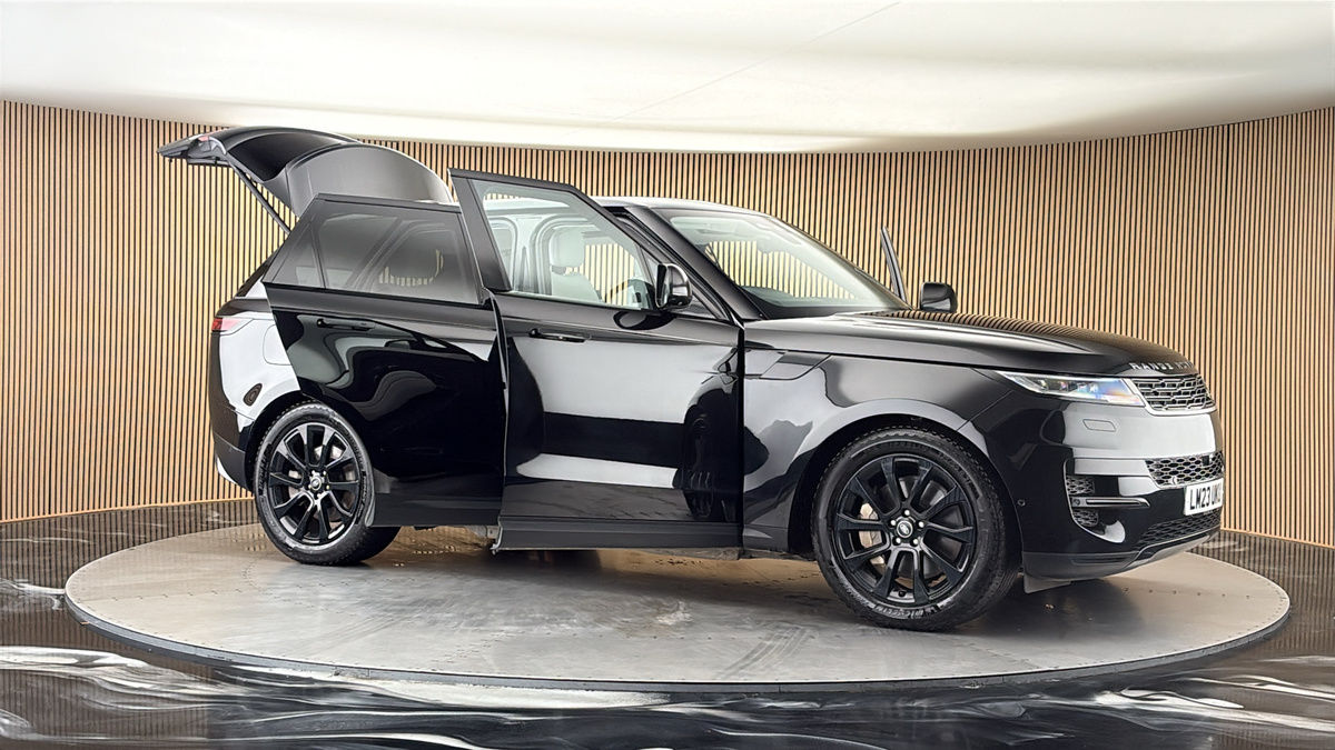More views of Land Rover Range Rover Sport