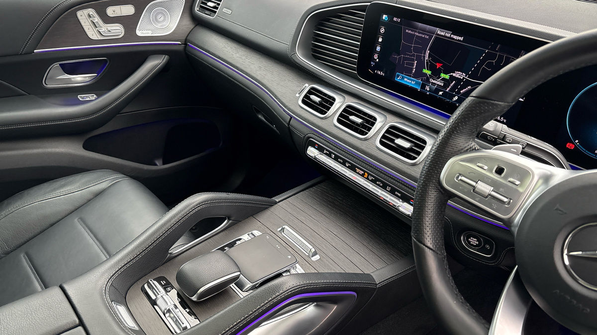 Mercedes-Benz GLE Image 18