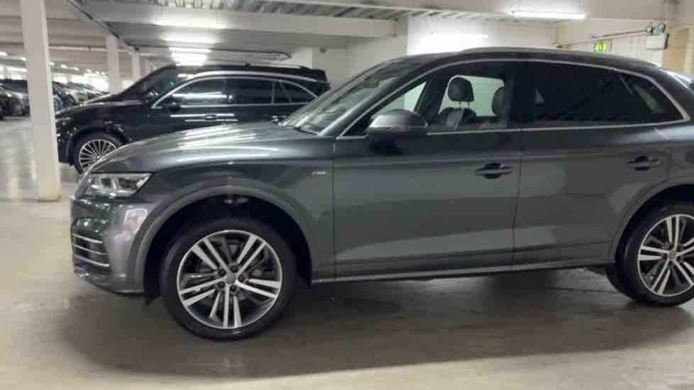 More views of Audi Q5