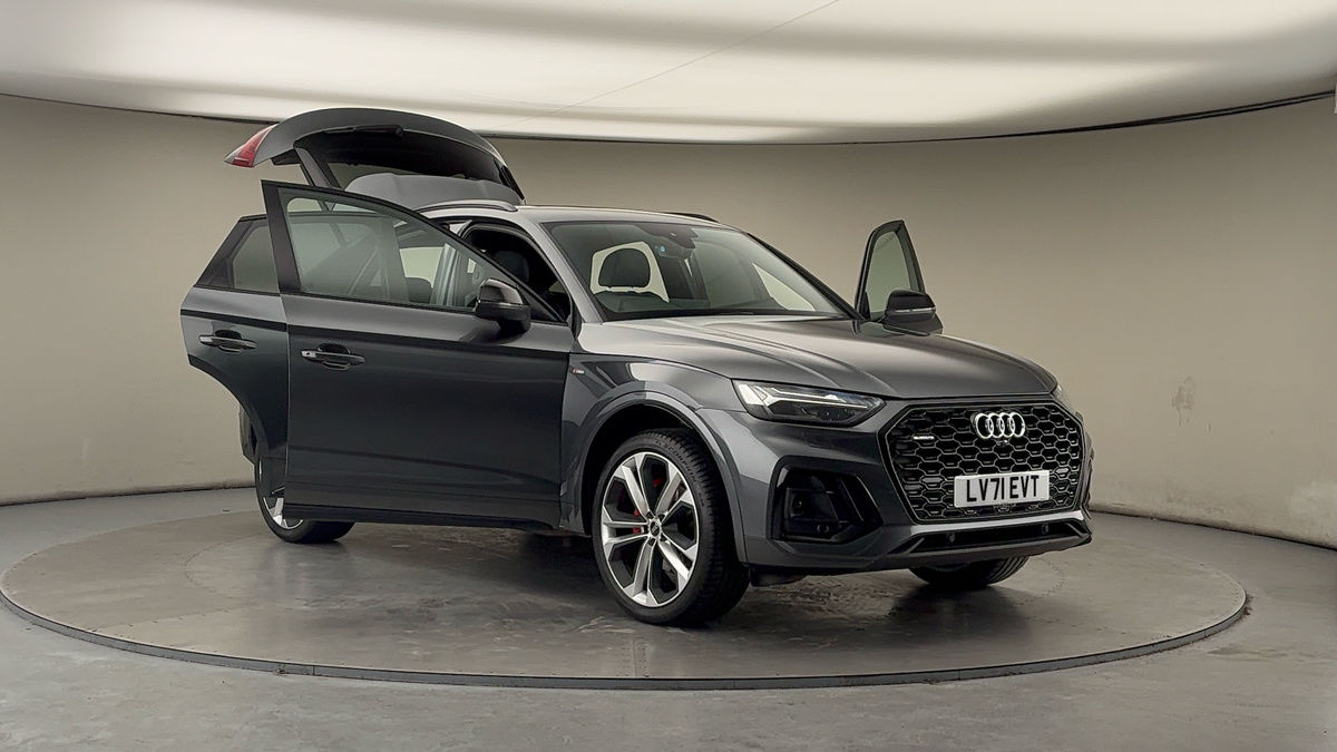 More views of Audi Q5