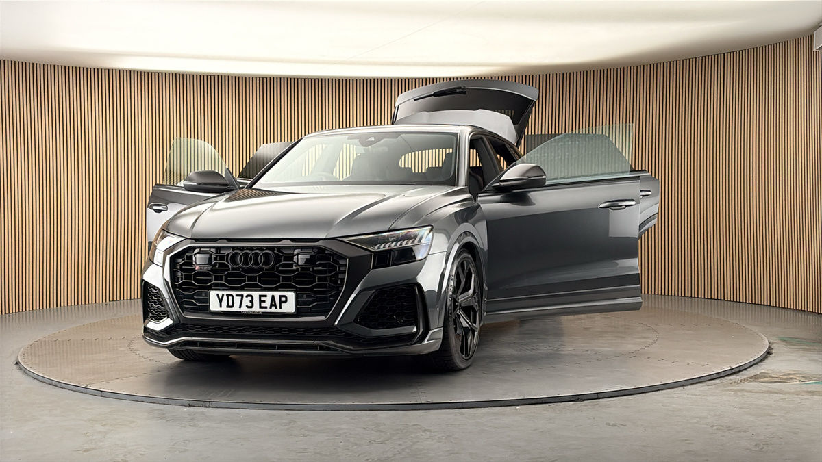 More views of Audi RSQ8