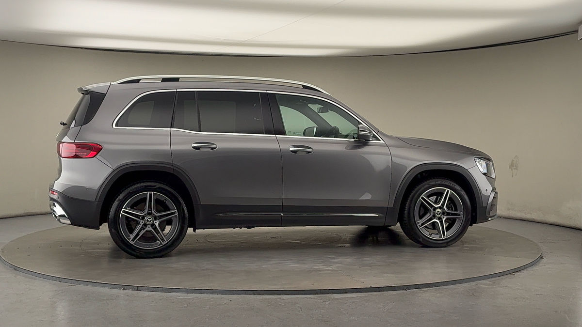 More views of Mercedes-Benz GLB