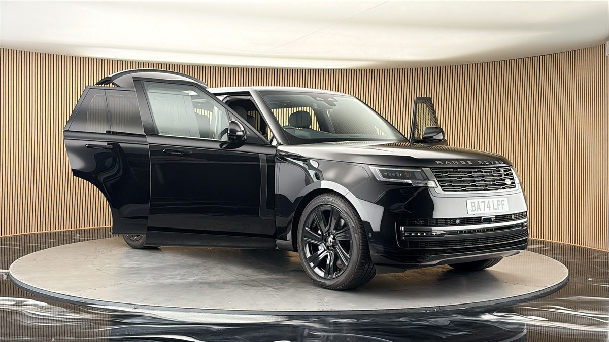 More views of Land Rover Range Rover