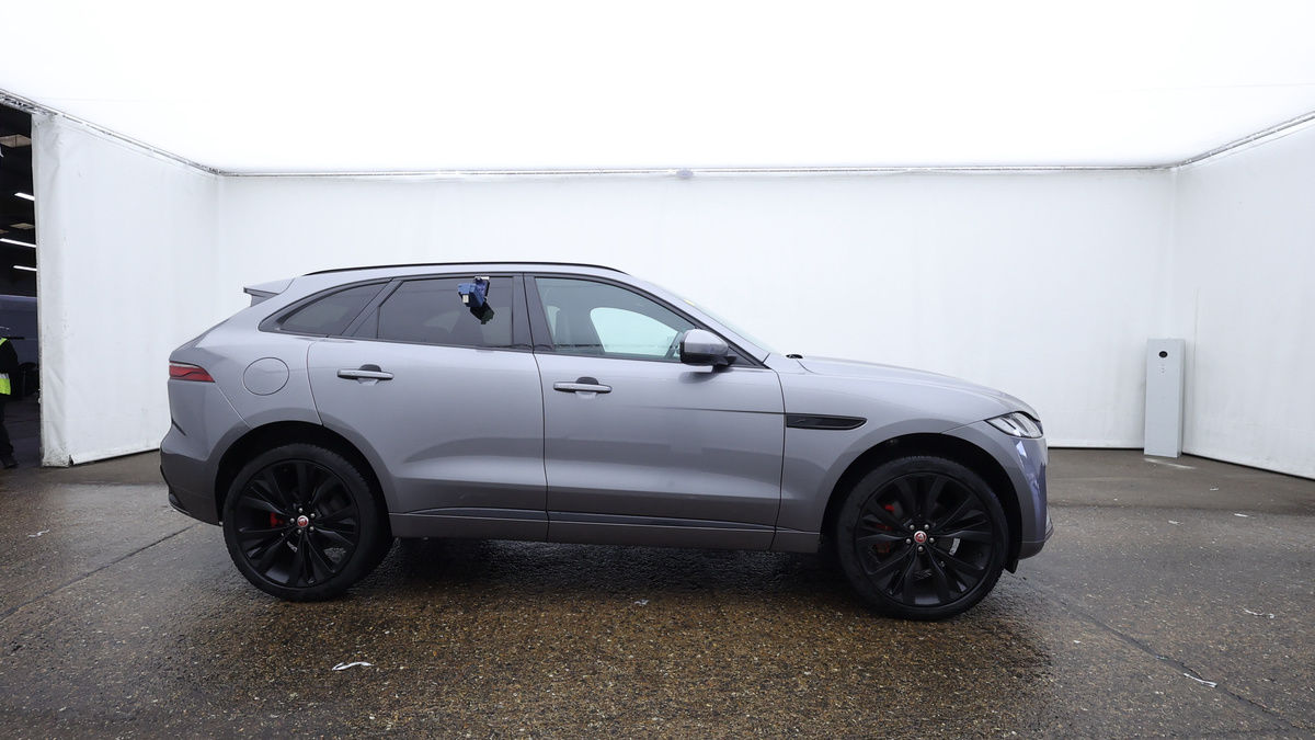 Jaguar F-PACE Image 5